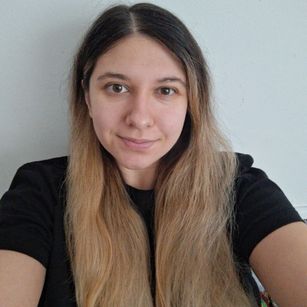 Model - Taya friends