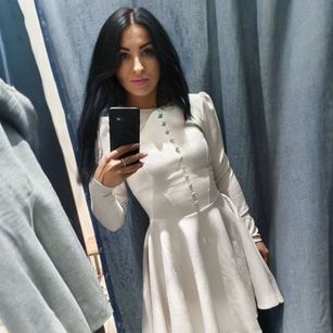 Model - MissHot88 tonnedbody