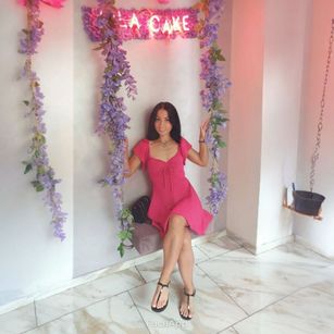 Model - MissHot88 tonnedbody