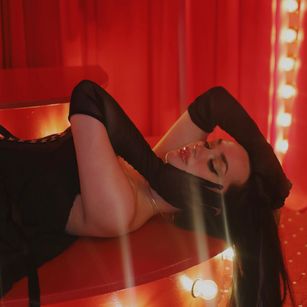 Model - Aliss Smith femdom