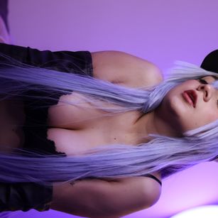 Model - Lilith Raven domi