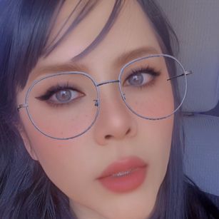 Model - Beth_Elisa sensual