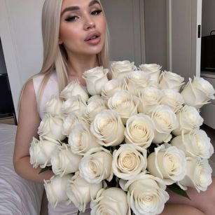 Model - Mila fuckmachine