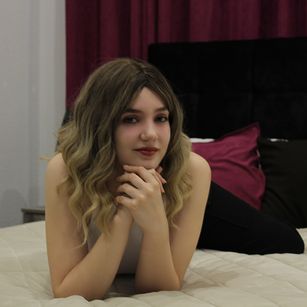 Model - MilenaFord legs