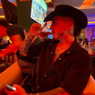 Model - jhaycoxxl cowgirl