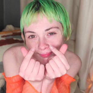 Model - Agathakisa teen