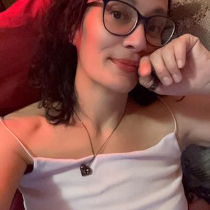 Model - Laura Autumn femdom