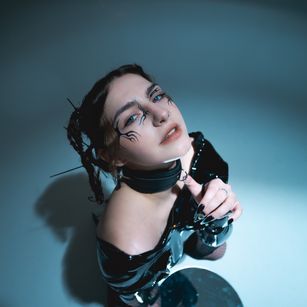 Model - Lottie LilFlexxy analplug