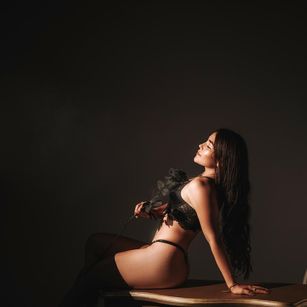 Model - Manelyks dirty