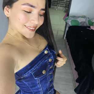 Model - Manelyks teen