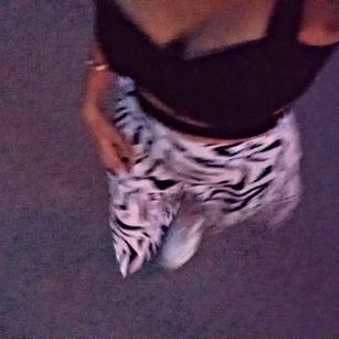 Model - Emilia brunette