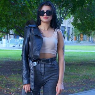 Model - bella_bagira blowjob