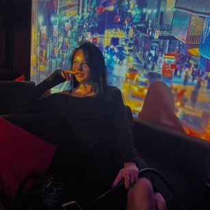 Model - bella_bagira feet