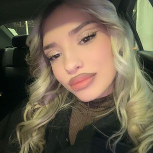 Model - ArianaSparkle anal