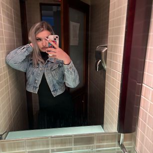 Model - ArianaSparkle new