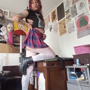 Model - Lilithmadcranium femboy