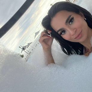 Model - Goddess Lilith elegance