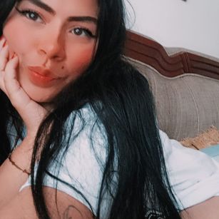 Model - Lexyarla young