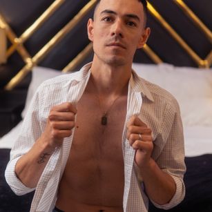 Model - AntonyThompsom ass