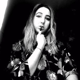 Model - Sexy Ket friendly