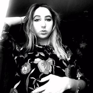 Model - Sexy Ket young