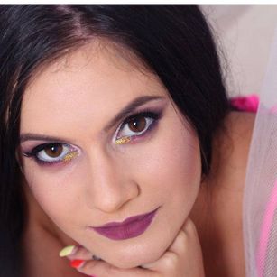 Model - AbbeyAsh feet