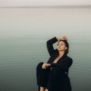 Model - LizaDeMoon mature