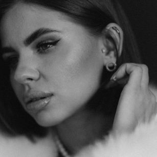 Model - LizaDeMoon bigboobs