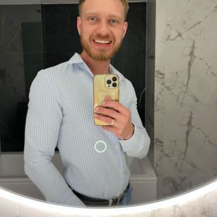 Model - Steve Muscles