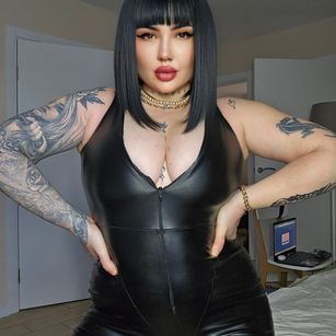 Model - allaloveyou bigass