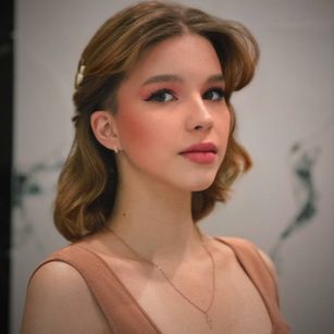 Model - Anna_Elfie blowjob