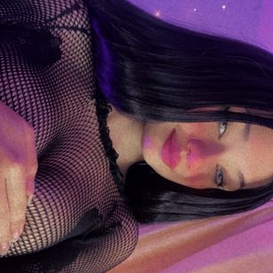 Model - Ms.Pickles young