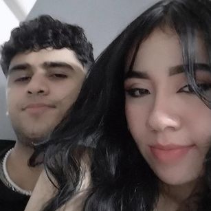 Model - AronAndItza SQUIRT