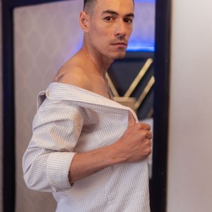 Model - AtheneaAnd Antony webcam