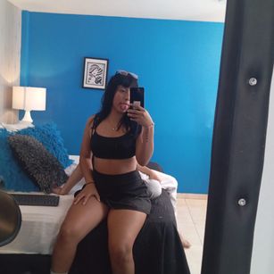 Model - AtheneaAnd Antony toyon