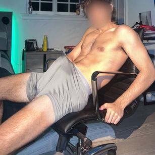 Model - The18BoyNextDoor dirtytalk