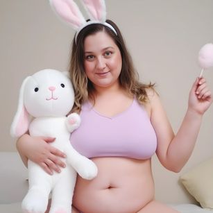 Model - Elsie Destiny fetish