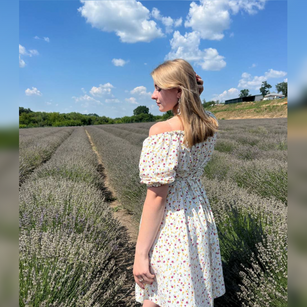 Model - Kisune talktome