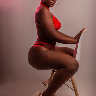 Model - IrynaUrriaga milf