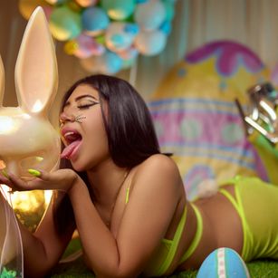 Model - Darcy Moore cosplay