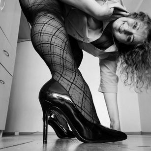 Model - Writerina cuckolding