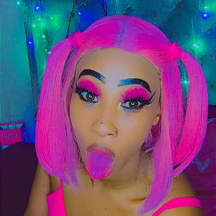 Model - SEXaddictCANDY cuckold