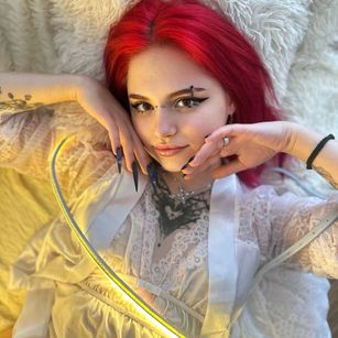 Model - Jane piercing