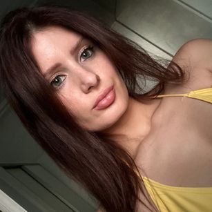 Model - Nicki Relajarse