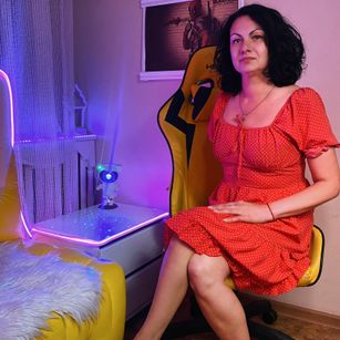 Model - IrisMorgan mature