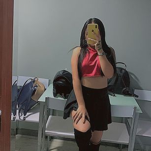 Model - MarilynCampbel doggy