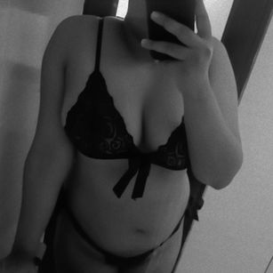 Model - Mar Blue young