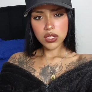 Model - Sarah Monroe sensual