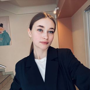 Model - Hello Amanda here lt3 pretty