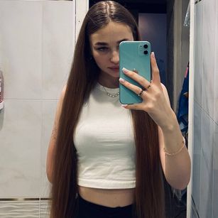 Model - Hello Amanda here lt3 slim